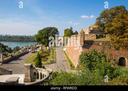 Kalemegdan grande scalinata che conduce al Victor monumento, Fortezza di Belgrado, Belgrado, Serbia, Europa Foto Stock