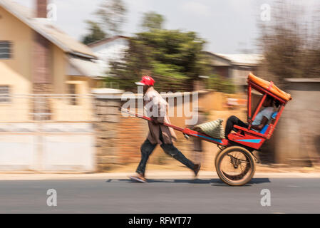 In rickshaw, Antsirabe, regione di Vakinankaratra, Madagascar, Africa Foto Stock