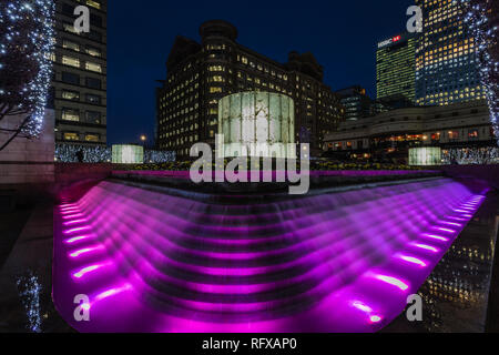 Cabot Square fontana a Canary Wharf, London, England, Regno Unito Foto Stock