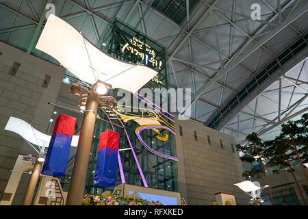 INCHEON, COREA DEL SUD - circa maggio, 2017: dentro l'Aeroporto Internazionale di Incheon. Foto Stock