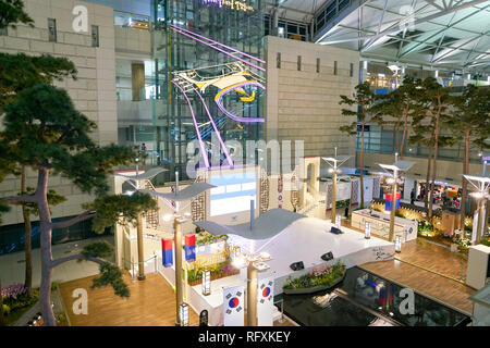 INCHEON, COREA DEL SUD - circa maggio, 2017: dentro l'Aeroporto Internazionale di Incheon. Foto Stock