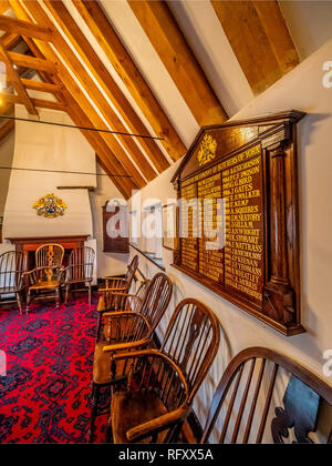 Pozzo di Giacobbe, edificio medievale e la sala parrocchiale per il Priorato di chiesa della Santissima Trinità, Micklegate, York, Regno Unito. Foto Stock