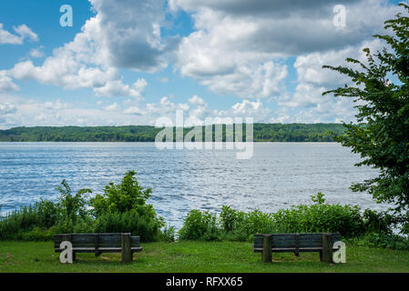 Il fiume Potomac, visto dal Monte Vernon Trail in Alexandria, Virginia Foto Stock