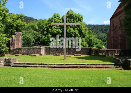 Croce nel monastero hirsau a Calw nella foresta nera Foto Stock