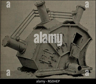 . Canadian Forest industries 1897-1899. Macchinoso; le foreste e la silvicoltura; prodotti di foresta; polpa di legno Industria; legno industrie utilizzatrici. Marzo, 1899 CJLNJLDJL LUMBERMAN 13 ad esso per mezzo di una asta di rinvio. Un passo è alsc forniti su cui collocare il legno per essere diviso. Essa è in ghisa ed è imbullonato al telaio. Il cuneo o ax è fissata al blocco di scorrimento, e sale e scende con esso. La t wo manovelle sono posti 180Â° sull'albero, per impedire che i due blocchi essendo suddiviso allo stesso tempo, il che potrebbe provocare un improvviso ceppo sull'ingranaggio di comando. Split- ter non richiedono molta potenza per t Foto Stock
