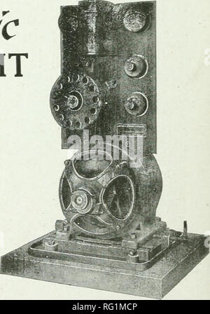 . Silvicoltura canadese ufficiale. Le foreste e la silvicoltura -- Canada periodici. vSfe"" nord(^rtt la potenza elettrica e la luce ^ Questa cinghia-impiantistica connessa rende l'instal- lazione di energia elettrica in piccoli mulini, fattibile ed economico. Il gruppo può essere azionato da qualunque albero di potenza. Ventiquattro ore di servizio è ottenuto mediante l'uso di MI6 cellule di Titan batteria di immagazzinamento. ^La pianta è 32 volt e ha una capacità di 32 diretto delle luci dal generatore o 67 le luci per 5 ore quando combinato con TITAX 200 ampere batteria ore. ^ completare le scorte di 32 volt azionato a cinghia o direct-impianti connessi, appl Foto Stock