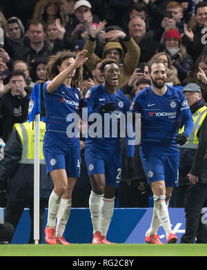 Londra, Regno Unito. Il 27 gennaio 2019. Callum Hudson-Odoi di Chelsea celebra il suo obiettivo durante la FA Cup 4° round match tra Chelsea e Sheffield Mercoledì a Stamford Bridge, Londra, Inghilterra il 27 gennaio 2019. Foto di Andy Rowland.solo uso editoriale, è richiesta una licenza per uso commerciale. Nessun uso in scommesse, giochi o un singolo giocatore/club/league pubblicazione. Credito: Andrew Rowland/Alamy Live News Foto Stock