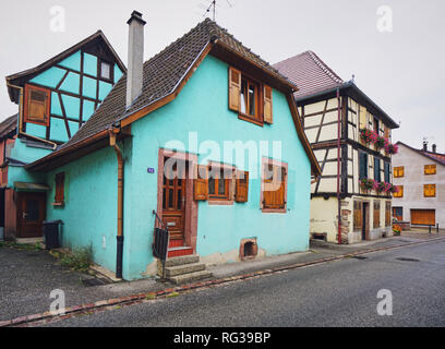 Strade di Berheim, Francia. Bergheim è un comune nel dipartimento dell'Alto Reno in Grand Est nella Francia nord-orientale Foto Stock
