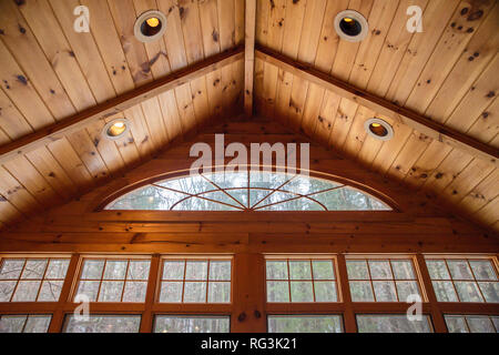 Windows interno cabina in legno Foto Stock