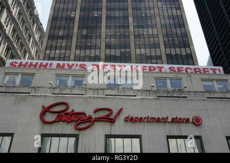 Stati Uniti d'America, Stati Uniti d'America, New York City: Downtown, il quartiere finanziario. Centruy 21 sconto design department store Foto Stock