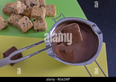 In casa barrette di cereali un sacco di ingredienti salutari, delizioso e sano Foto Stock