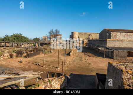 Interno del castello medievale di Castro Marim, Algarve, Portogallo. Foto Stock