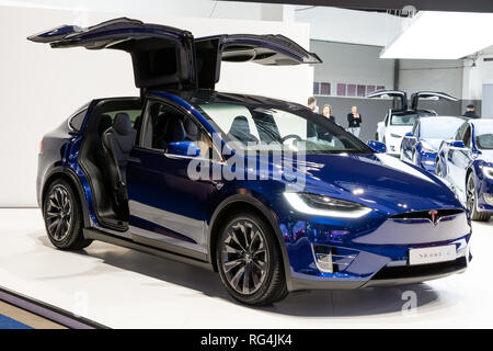 Bruxelles - Jan 18, 2019: Tesla Model X auto elettrica presentati presso la 97Bruxelles Motor Show 2019 Autosalon. Foto Stock