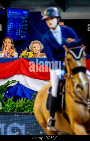 La principessa Margarita e la principessa Beatrice dei Paesi Bassi durante il Jumping Amsterdam World Cup della RAI Amsterdam, 27 gennaio 2019. Foto: Patrick van Katwijk | Foto Stock