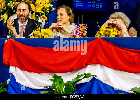 La principessa Margarita e la principessa Beatrice dei Paesi Bassi durante il Jumping Amsterdam World Cup della RAI Amsterdam, 27 gennaio 2019. Foto: Patrick van Katwijk | Foto Stock