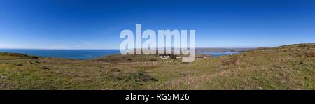 Vista panoramica di Tomales Point con Tule Elk, Pierce Point Ranch, Dillon Beach e Tomales Bay. Foto Stock