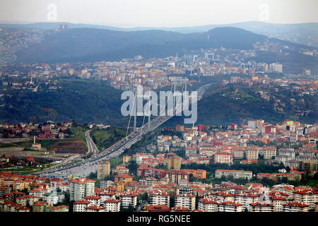 Istanbul city panorama e Luglio 15 Martiri Bridge Foto Stock