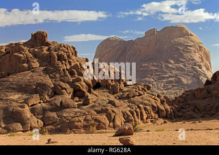 Montagna paesaggio desertico, Arabia Saudita Foto Stock