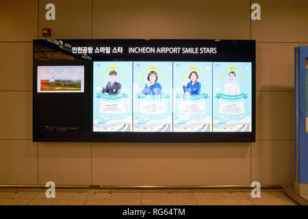 INCHEON, COREA DEL SUD - circa giugno, 2017: dentro l'Aeroporto Internazionale di Incheon. Foto Stock