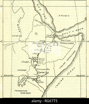 . Bollettino - Stati Uniti Museo Nazionale. La scienza. Gli uccelli di Etiopia e Kenya COLONY 7 sary cammelli erano procurate e il partito advanced verso sud in Kenya Colony attraverso un precedentemente untraversed regione all'estremo est del lago di Rudolf. Di là dal lato sud del Lago di Rudolf su un nuovo percorso a est del Monte Kenya e al fiume Tana (a 1.200 metri), e la Tana, Thika, e fiumi di Athi all'Uganda ^•o'. loo un.eo 300 4-oo Soo mtes - Scala • FiGUKH 1.-via di Frick Expedition, mostrando la maggior parte dei più importanti località di raccolta ferrovia a Athi River stazione, dove il partito di arrivare Foto Stock