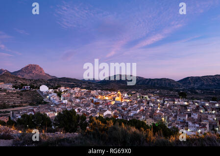 Relleu villaggio mediterraneo, provincia di Alicante, Costa Blanca, Spagna, Europa Foto Stock