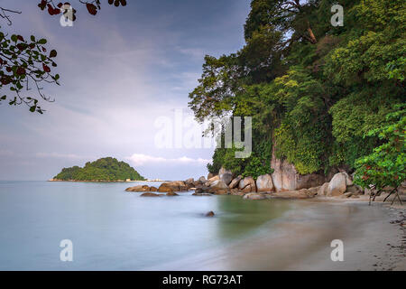 Spiaggia tropicale a Pangkor Island, Perak Foto Stock
