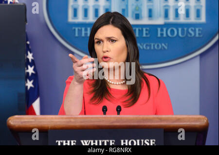 Washington, DC, Stati Uniti d'America. 28 gen, 2019. Segretario stampa della Casa Bianca Sarah Sanders nella Casa Bianca Press Briefing Room alla Casa Bianca di Washington, DC. Credito: Michael Brochstein SOPA/images/ZUMA filo/Alamy Live News Foto Stock