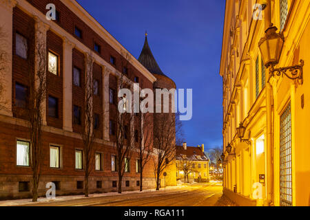 Alba d'inverno in Riga old town, Lettonia. Foto Stock