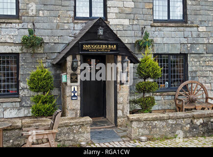 Ingresso a contrabbandieri bar al Jamaica Inn, Bodmin Moor, bolventor, Cornwall, Inghilterra, Regno Unito. Foto Stock