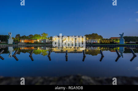 Germania, Bassa Sassonia, Hannover, Herrenhaeuser Gaerten al chiaro di luna Foto Stock