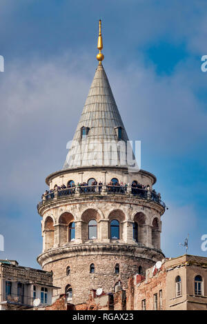 Immagine ravvicinata della Torre di Galata, Istanbul, Turchia Foto Stock