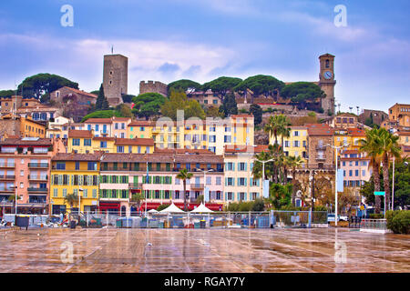 La città vecchia di Cannes sulla Costa Azzurra Visualizzare architettura, Alpes-Maritimes dipartimento di Francia Foto Stock