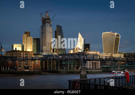 Tramonto sulla città di Londra, Inghilterra Foto Stock