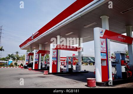 Pertamina stazione di benzina Foto Stock