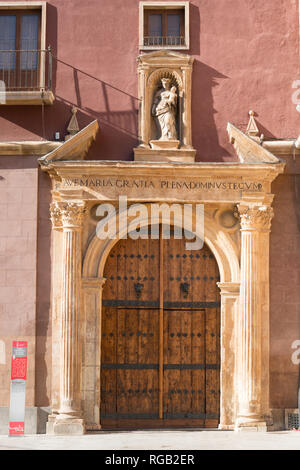 Ingresso alla chiesa del convento di San Domingo, Murcia, Spagna, Europa Foto Stock