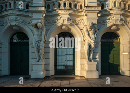 Ingresso al lettone teatro nazionale di Riga. Foto Stock