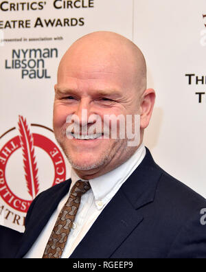 Londra, Regno Unito. 29 gen 2019. Chris Harper presso i critici' Circle Theatre Awards cerimonia annuale che celebra i successi di 2018's produzioni teatrali, al Prince of Wales Theatre Credito: Nils Jorgensen/Alamy Live News Foto Stock