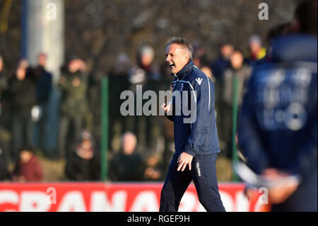 Foto di Massimo Paolone/LaPresse 29 gennaio 2019 Bologna, Italia sport calcio Primo allenamento allenatore Bologna FC Sinisa Mihajlovic - Campionato di calcio di Serie A TIM 2018/2019 - Centro Tecnico "Niccolo Galli" nella foto: Sinisa Mihajlovic Photo Massimo Paolone/LaPresse Gennaio 29, 2019 Bologna, Italia sport soccer prima formazione coach Bologna FC Sinisa Mihajlovic - Italian Football Championship League A TIM 2018/2019 - "Niccolo Galli" centro tecnico. Nel pic: Sinisa Mihajlovic Foto Stock