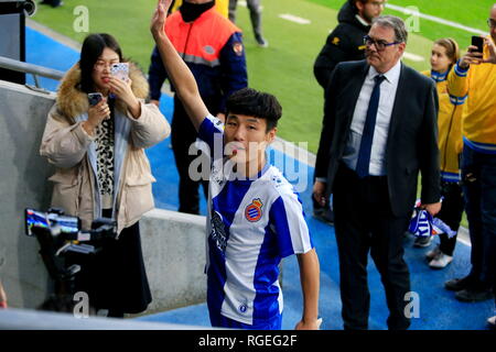 Barcellona, Spagna. Il 29 gennaio, 2019. Wu Lei è presentato come un nuovo RCD Espanyol player del RCD Stadium Credito: Joma/Alamy Live News Foto Stock