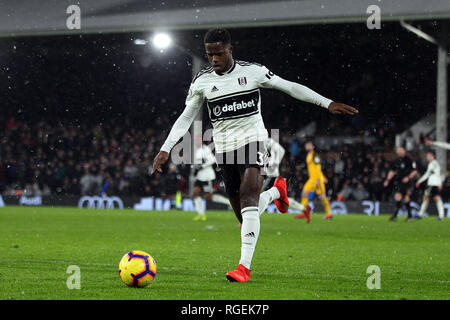 Londra, Regno Unito. Il 29 gennaio, 2019. Ryan Sessegnon di Fulham in azione. Premier League, Fulham v Brighton & Hove Albion a Craven Cottage di Londra, martedì 29 gennaio 2019. Questa immagine può essere utilizzata solo per scopi editoriali. Solo uso editoriale, è richiesta una licenza per uso commerciale. Nessun uso in scommesse, giochi o un singolo giocatore/club/league pubblicazioni. pic da Steffan Bowen/Andrew Orchard fotografia sportiva/Alamy Live news Foto Stock