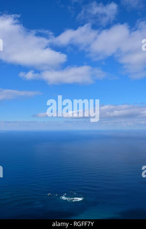 Vista dal Mirador del Bosquecillo all'Oceano Atlantico. Foto Stock