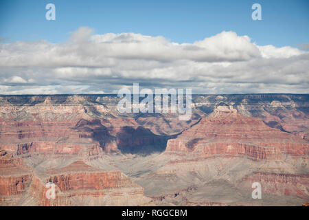 Vista del Grand Canyon dal punto Pima Pima è il punto finale lungo il West Rim Drive, anche se la strada continua a 1,5 miglia ulteriore, terminante alla sua Foto Stock