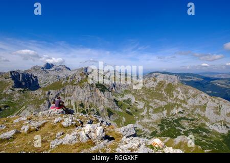 Vista da Savin kuk, montagne Terzin bogaz, Meded e Bobotov Kuk, massiccio del Durmitor, Parco Nazionale del Durmitor, vicino a Zabljak Foto Stock
