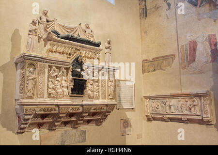 Lanfranco Settala il sarcofago (opera di Giovanni di Balduccio, XIV C) e sconosciuto il sarcofago (XIV C) - Chiesa di San Marco - Milano Foto Stock
