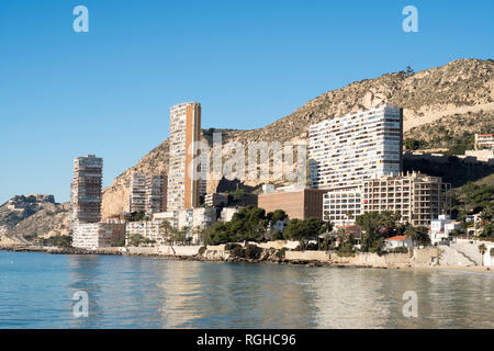 Waterside apartments di Albufereta, Alicante, Spagna, Europa Foto Stock