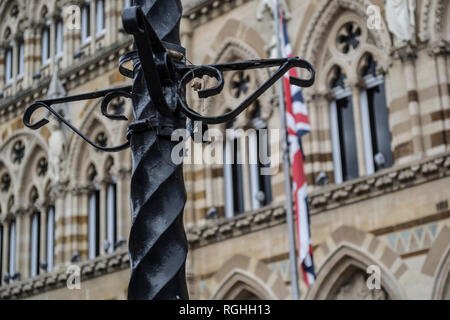 Northampton Guildhall è di proprietà di Northampton borough consiglio e che una volta era un tribunale e aveva celle di prigione nel seminterrato Foto Stock