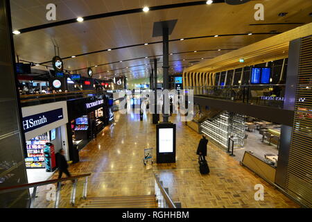 All'interno del terminale. Vantaa Airport. Helsinki. Finlandia Foto Stock