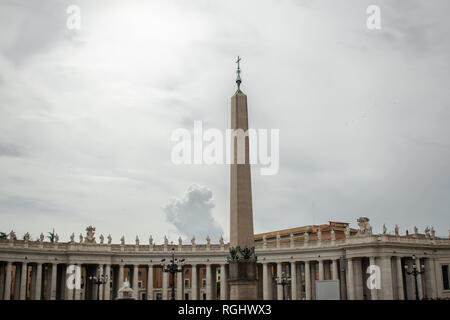 Obelisco Vaticano in Piazza San Pietro, Italia Foto Stock