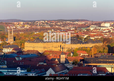 In Germania, in Baviera, Wuerzburg, Cityview, Wuerzburg Residenza, Ringpark, S. Johannis Chiesa (l). Foto Stock