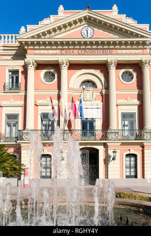 Fontana davanti al municipio o Casa concistoriali in Murcia, Spagna, Europa Foto Stock